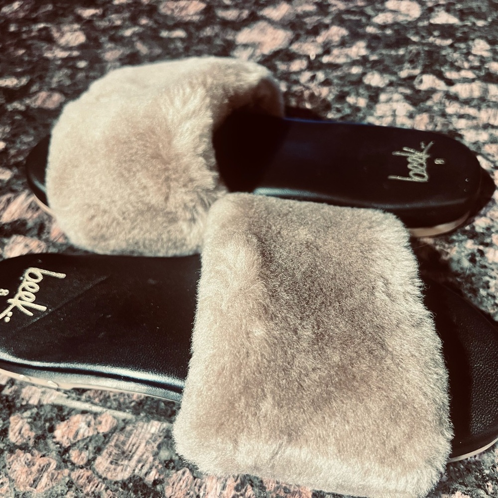 Beek- Baza Shearling Slide Sandals-BRONZE/BLACK- NWOT- Size 8